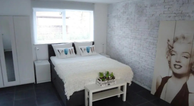 Номер Deluxe B&B Sloterpark