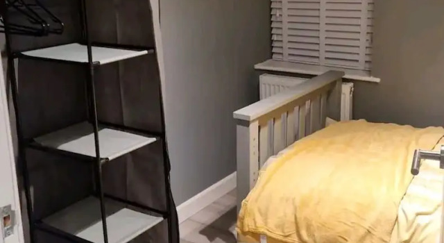 Remarkable 3-bed House in Chelmsford, Забронировать Отель Челмсфорд Эссекс, рядом с Anglia Ruskin University - Business School