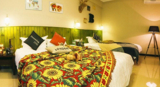 Sanya Canacoast Art Inn