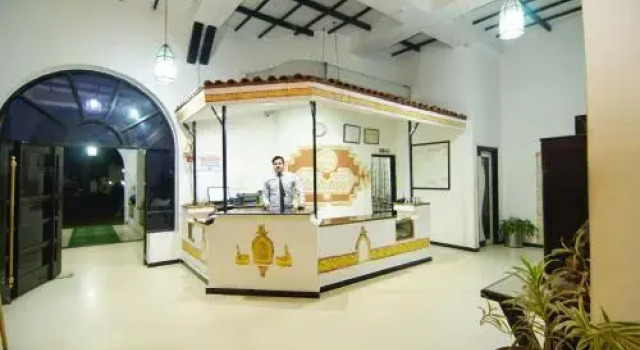 OYO 26799 Hotel Tourist, Забронировать Отель Гвалиор штат Мадхья-Прадеш