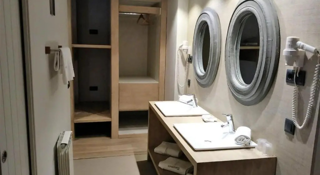 Четырёхместный номер Standard Hotel Santa Cristina Petit Spa