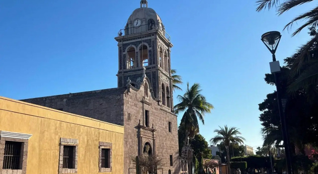 Hotel 1697 Loreto, Varaa Hotelli Hotellit Baja California Sur uima-altaalla, Uima-allas