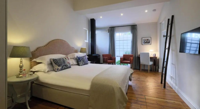 Люкс Superior Chapter House Boutique Hotel by The Living Journey Collection