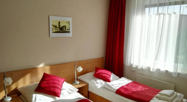 Penzion & Vinný bar Régio, Prenota Hotel Hotel a Moravia meridionale con parcheggio, Parcheggio