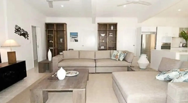 Mission Belle - Stunning Beachfront House, Book Hotel Hoteller i Mission Beach med parkering, Parkering