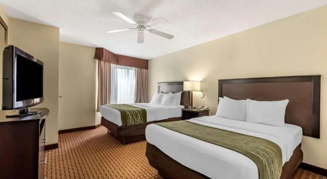 Четырёхместный люкс Standard Comfort Inn & Suites Warsaw near US-30