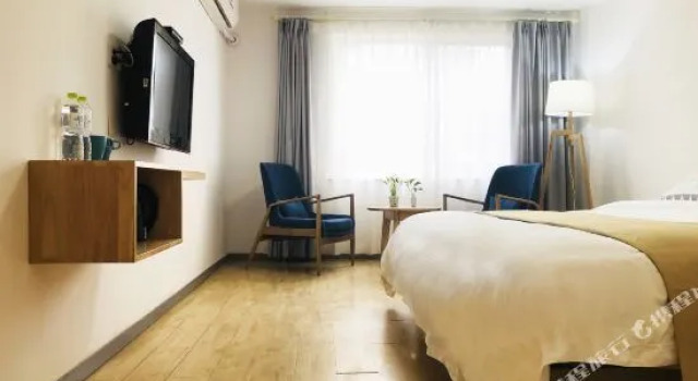 Aolehua Hotel (Qingdao Taitung Pedestrian Street), Забронировать Отель Shibei District Циндао