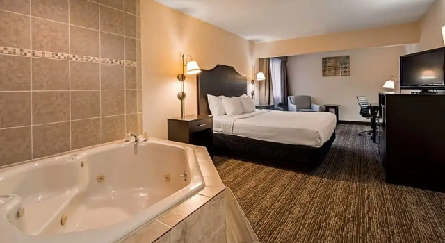 Двухместный номер Standard с балконом SureStay by Best Western Grove City
