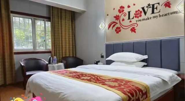 Tiandong Business Hotel, Prenota Hotel Hotel a Chongqing Area con parcheggio, Parcheggio