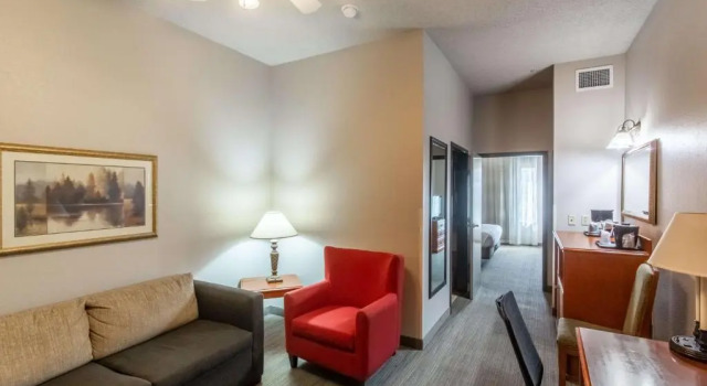 Двухместный люкс c 1 комнатой Country Inn & Suites by Radisson, El Dorado, AR