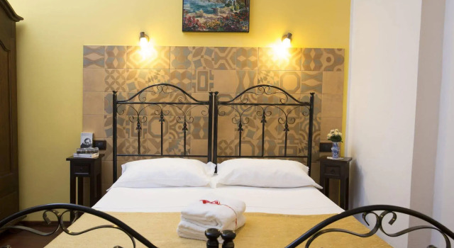 Le Cinque Novelle, Book Bed and Breakfast Hotels in Sicily with Parking, Parking