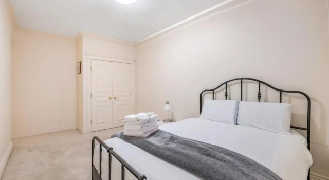 Коттедж Cozy 3-bedroom home in Vancouver
