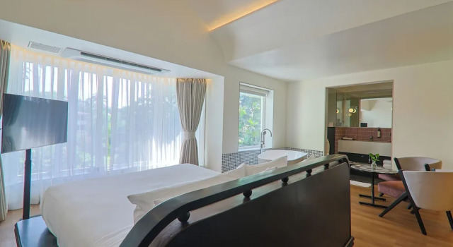 Номер Superior с балконом The Orchid Passaros Goa - Couples Only Resort