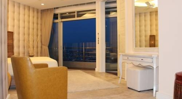 Two Bedroom Riverside Apartment -