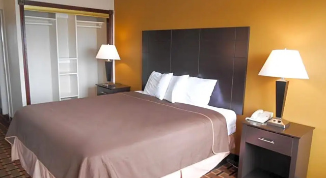 Standard Doppel Zimmer Super 7 Inn