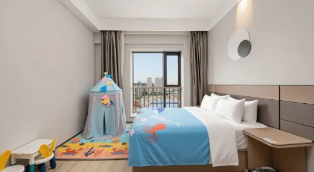 Семейный тент Guanggu International Apartment