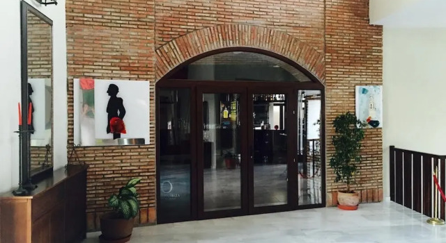 Hotel  Doña Aldonza, Забронировать Отель Отели Cordoba Province с бассейном, Бассейн