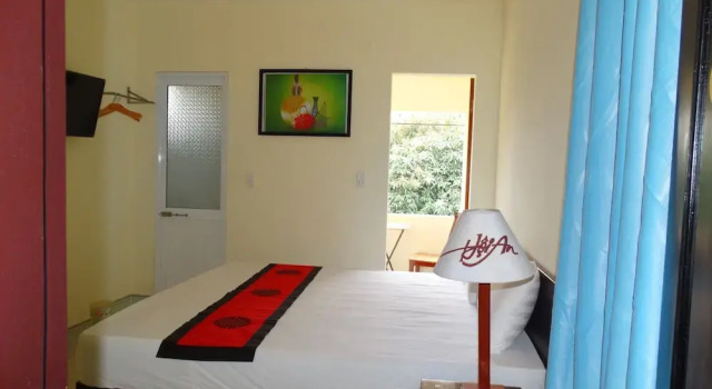 Двухместный номер Standard с балконом Yellow House Homestay