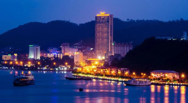 Двухместный номер Deluxe с видом на город Muong Thanh Luxury Quang Ninh Hotel