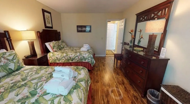 7813 Centre Court 2 Bedroom Villa