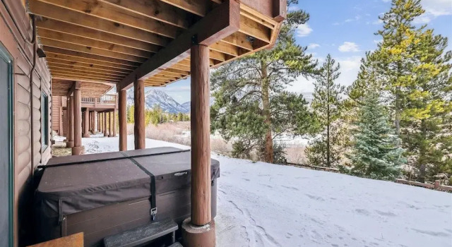 Water Dance Retreat 4 Bedroom Townhouse by RedAwning