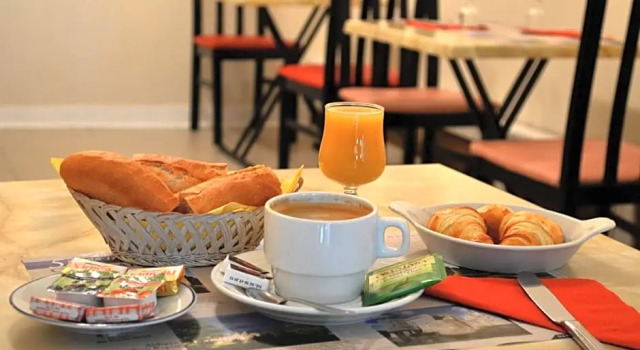 Hotel De L'arrivée, Rezerwuj Hotel Saint-Brieuc 