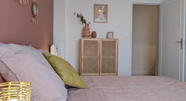 Cosy Iris - 3 Ch- Lumineux avec parking gratuit, Забронировать Апартаменты/квартира Отели Pyrénées-Atlantiques с парковкой, Парковка