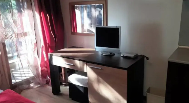 Relax in Banya's Hidden Gem - Igzila Appartment, Prenota Appartamento Hotel a Blagoevgrad con parcheggio, Parcheggio