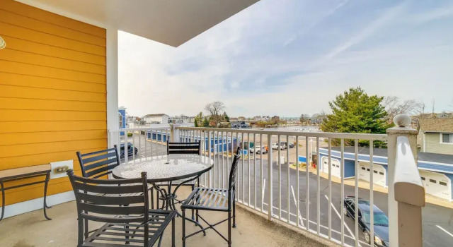 Апартаменты Charming New Buffalo Condo: Walk to Lake Michigan!