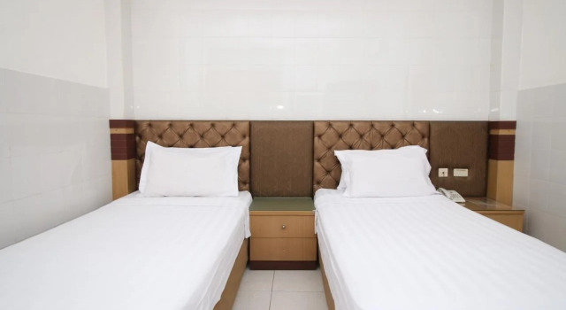 Metro Hotel