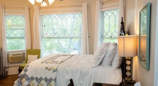 Полулюкс Deluxe The Charleston Inn Hendersonville NC