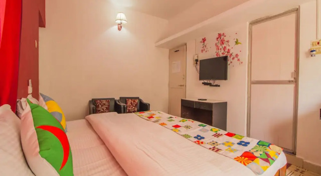 OYO 11508 Home Colourful Studio Calangute, Prenota Hotel Bardez 