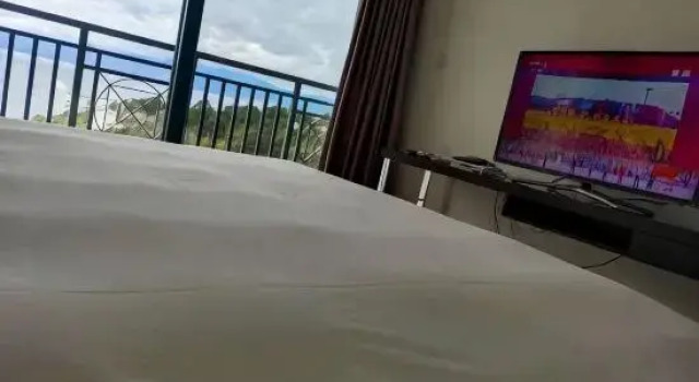 Люкс с 2 комнатами с видом на внутренний двор Fuxian Lake Xisu Hotel