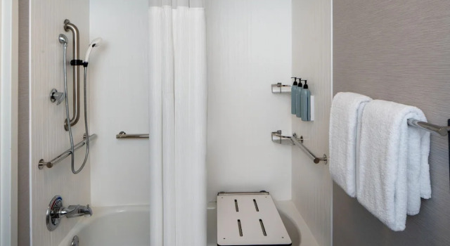 Standard Doppel Zimmer mit Balkon Courtyard by Marriott Decatur