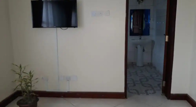 HBNK, Prenota Hotel Entebbe 