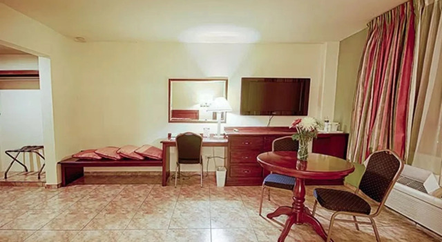 Florencia Plaza Hotel, Rezervovat Hotel Hotely v Francisco Morazan s parkováním, Parkování