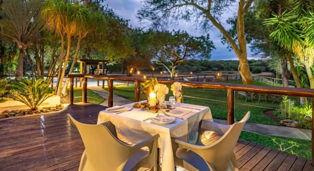 Phelwana Game Lodge, Забронировать Отель Отели Лимпопо с завтраком, Завтраки