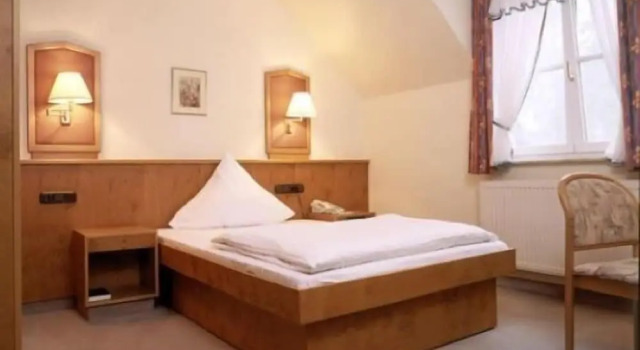 Untere Mühle 1, Book Hotel Hoteller i Schwabmuenchen med morgenmad, Morgenmad