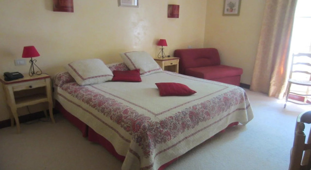 Hôtel Villa Glanum et Spa, Забронировать Вилла СПА-отели Сен-Реми-де-Прованса, рядом с Bob Appleman's Sculptures, SPA-услуги