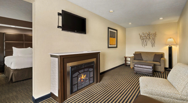 Четырёхместный люкс Sonesta Essential Indianapolis Airport