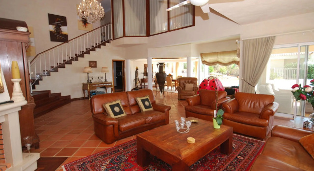 Вилла Lavish Villa With Private Swimming Pool