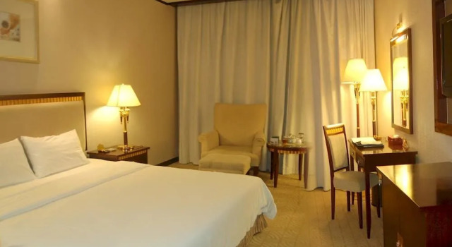 Lianxing Hotel, Boek Hotel Hotels in Guangdong met parkeren, Parkeren