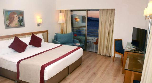 Korumar Deluxe Hotel