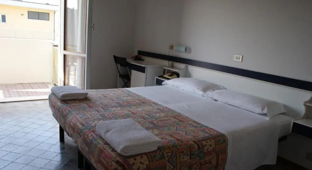 Трёхместный номер Standard Hotel B&B Avana