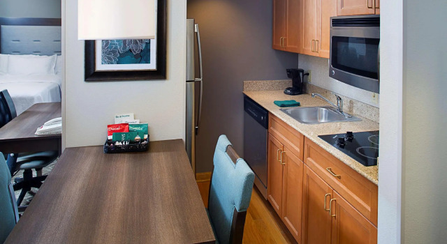 Четырёхместный люкс Homewood Suites by Hilton Cleveland-Solon