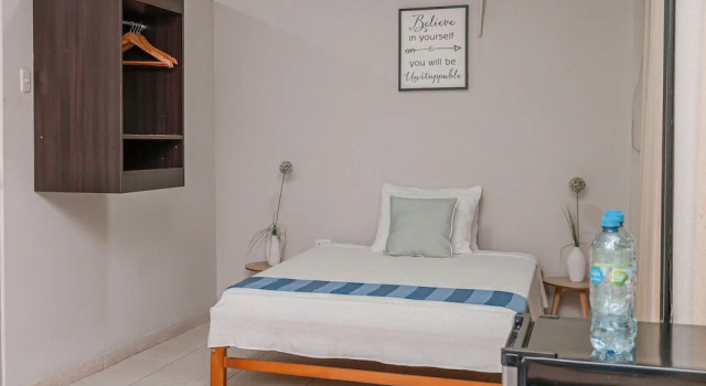 Трёхместный номер Standard Leveint Executive Hotel