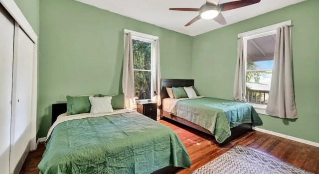 Historic Athens Home With Location & Comfort 3 Bedroom Home, Book Hotel Athens 