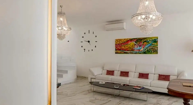Royal Boutique Napoli, Book Boutique Hotel Boutiquehoteller i Plebiscito, Boutique Hotel