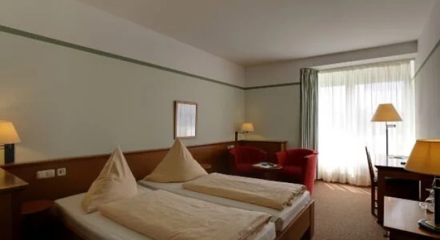 Landsitz-Hotel, Reservar Hotel Templin Uckermark