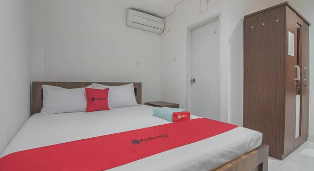 Pillow by RedDoorz, Book Hotel Balikpapan 